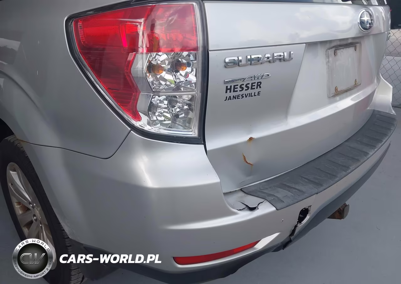 2011 Subaru Forester 2.5X Premium VIN:JF2SHBDC8BH730939 - 6