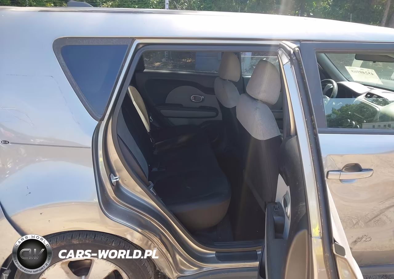 2018 Kia Soul VIN:KNDJN2A26J7523257 - 8