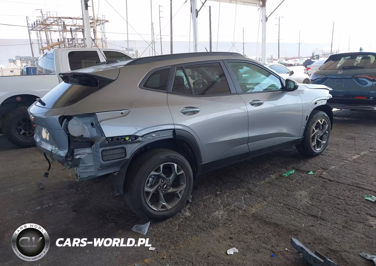 2025 Chevrolet Trax Fwd Lt VIN:KL77LHEPXSC037016 - 4