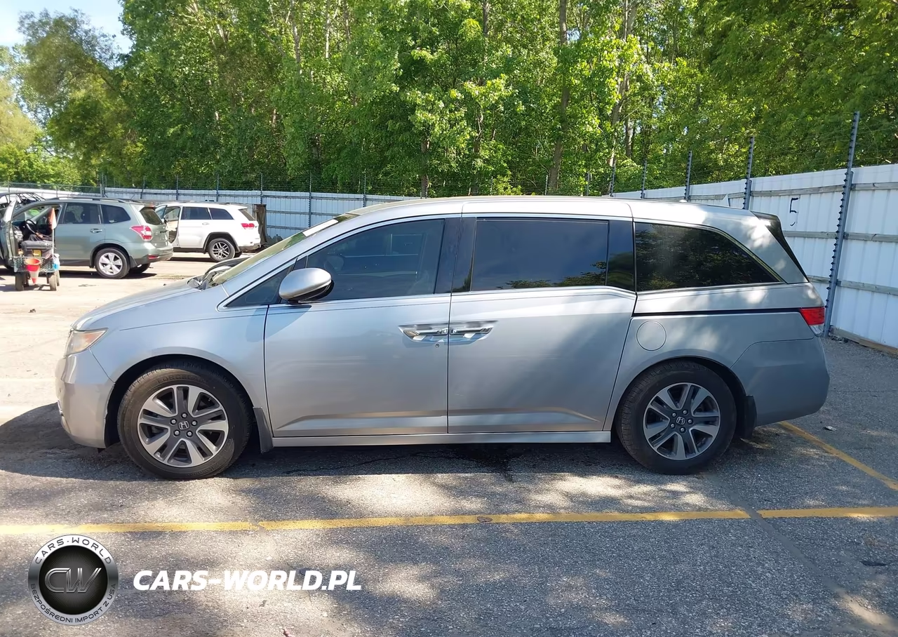 2016 Honda Odyssey Touring-Touring Elite VIN:5FNRL5H93GB155197 - 14
