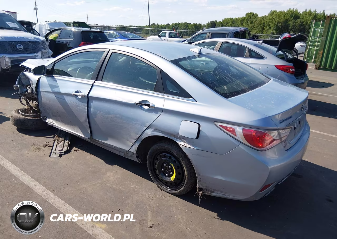 2015 Hyundai Sonata Hybrid VIN:KMHEC4A46FA134712 - 3