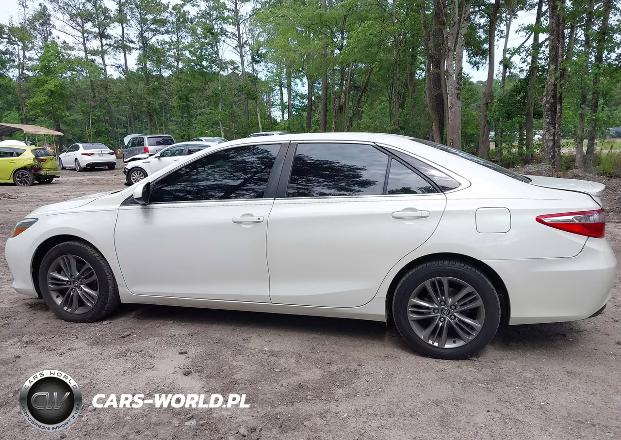 2017 Toyota Camry Se VIN:4T1BF1FKXHU306077 - 14