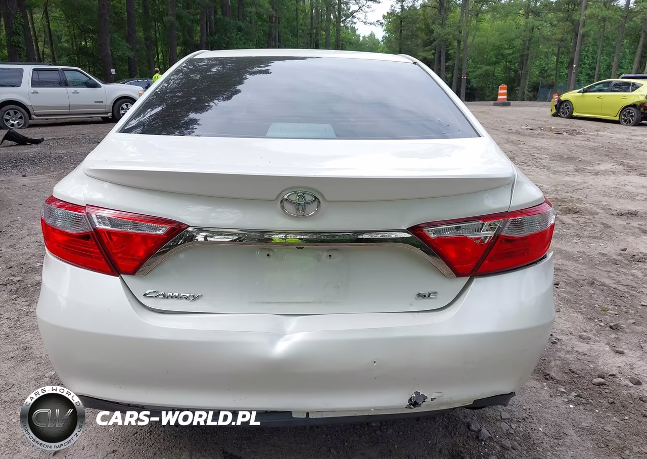 2017 Toyota Camry Se VIN:4T1BF1FKXHU306077 - 16