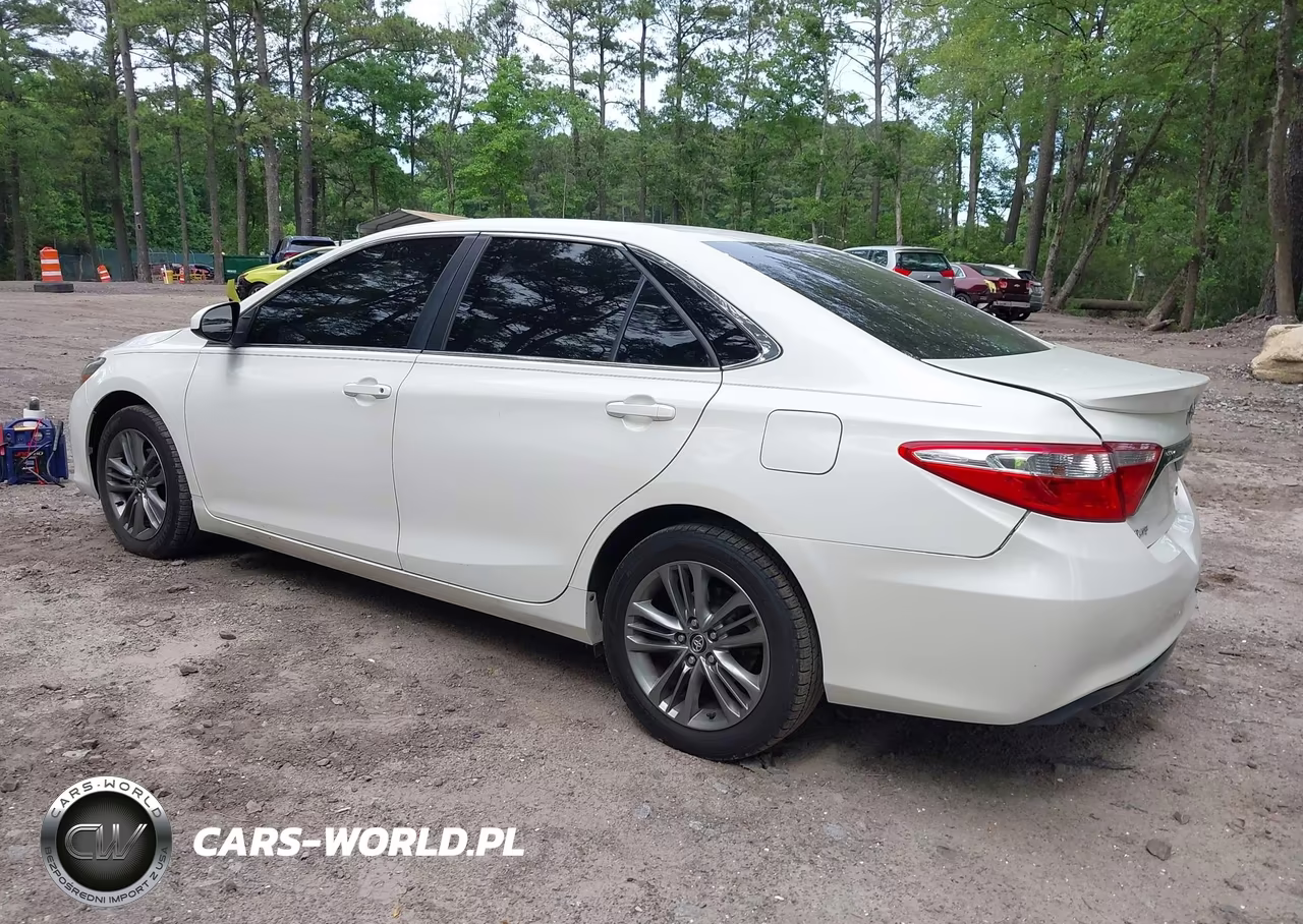2017 Toyota Camry Se VIN:4T1BF1FKXHU306077 - 3