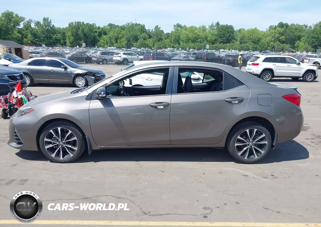 2019 Toyota Corolla Se VIN:2T1BURHE8KC126052 - 14
