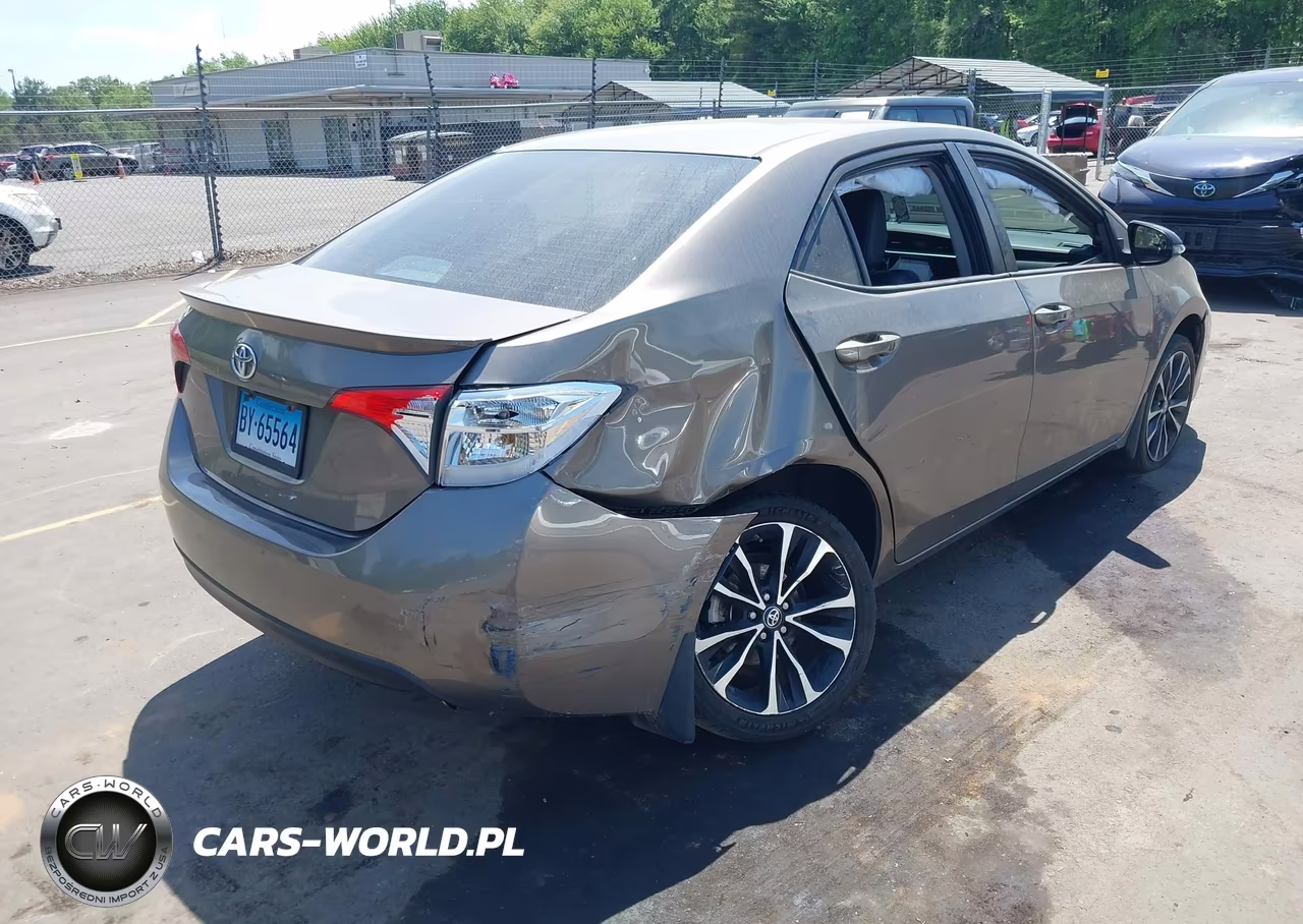 2019 Toyota Corolla Se VIN:2T1BURHE8KC126052 - 4