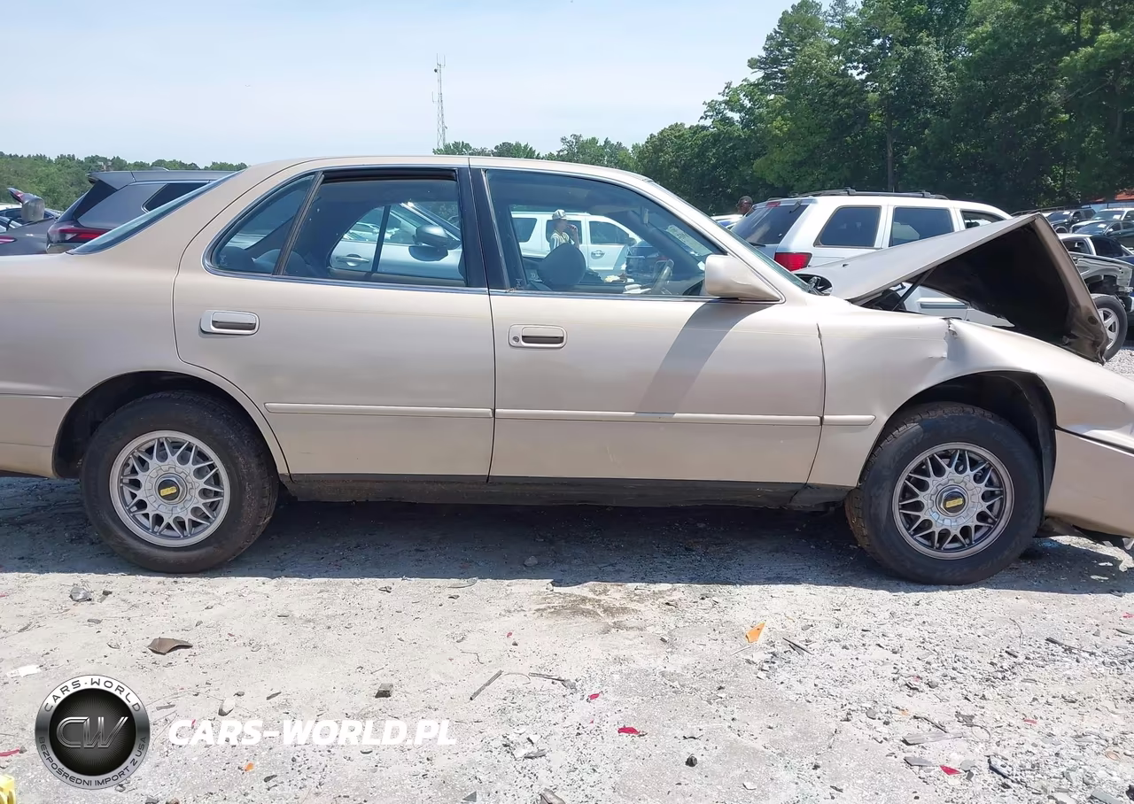 1996 Toyota Camry Dx-Le-Xle VIN:4T1BG12K2TU792153 - 13