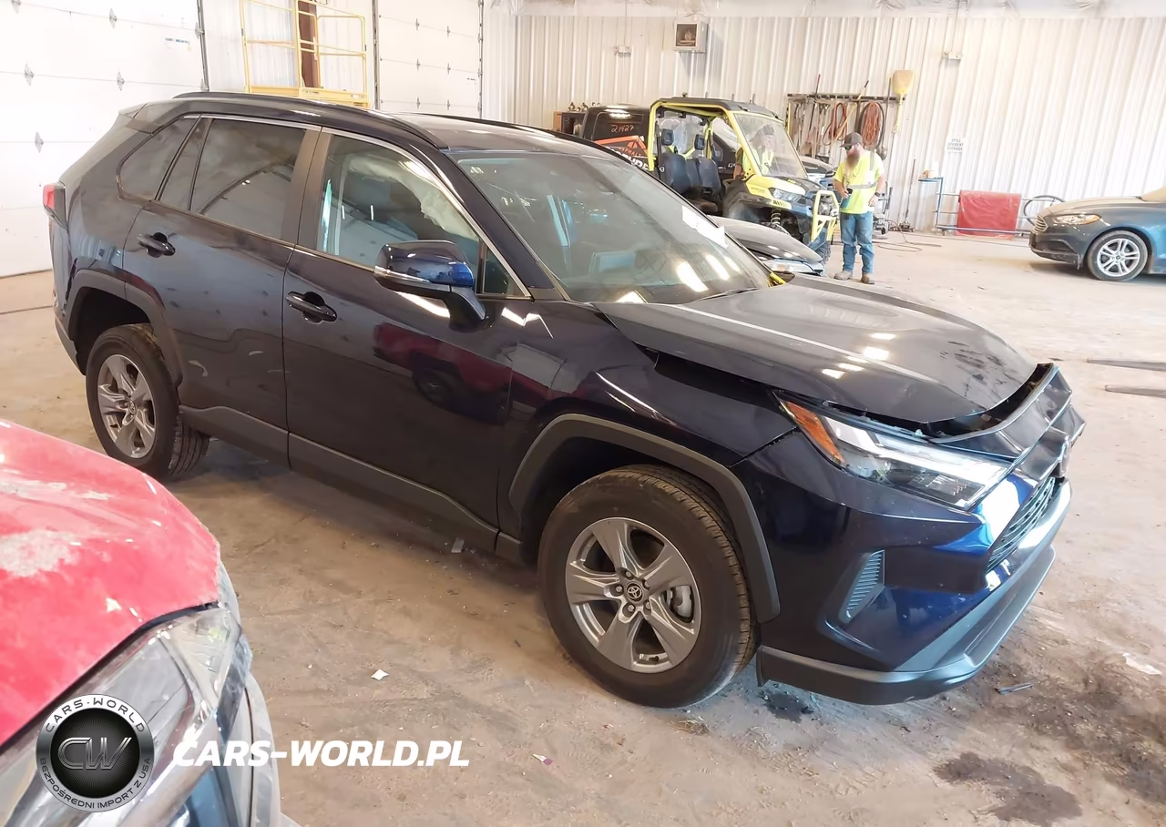 2024 Toyota Rav4 Xle – zdjęcie 1 z 16