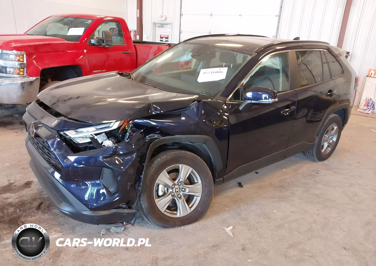 2024 Toyota Rav4 Xle VIN:2T3P1RFV0RW460688 - 2