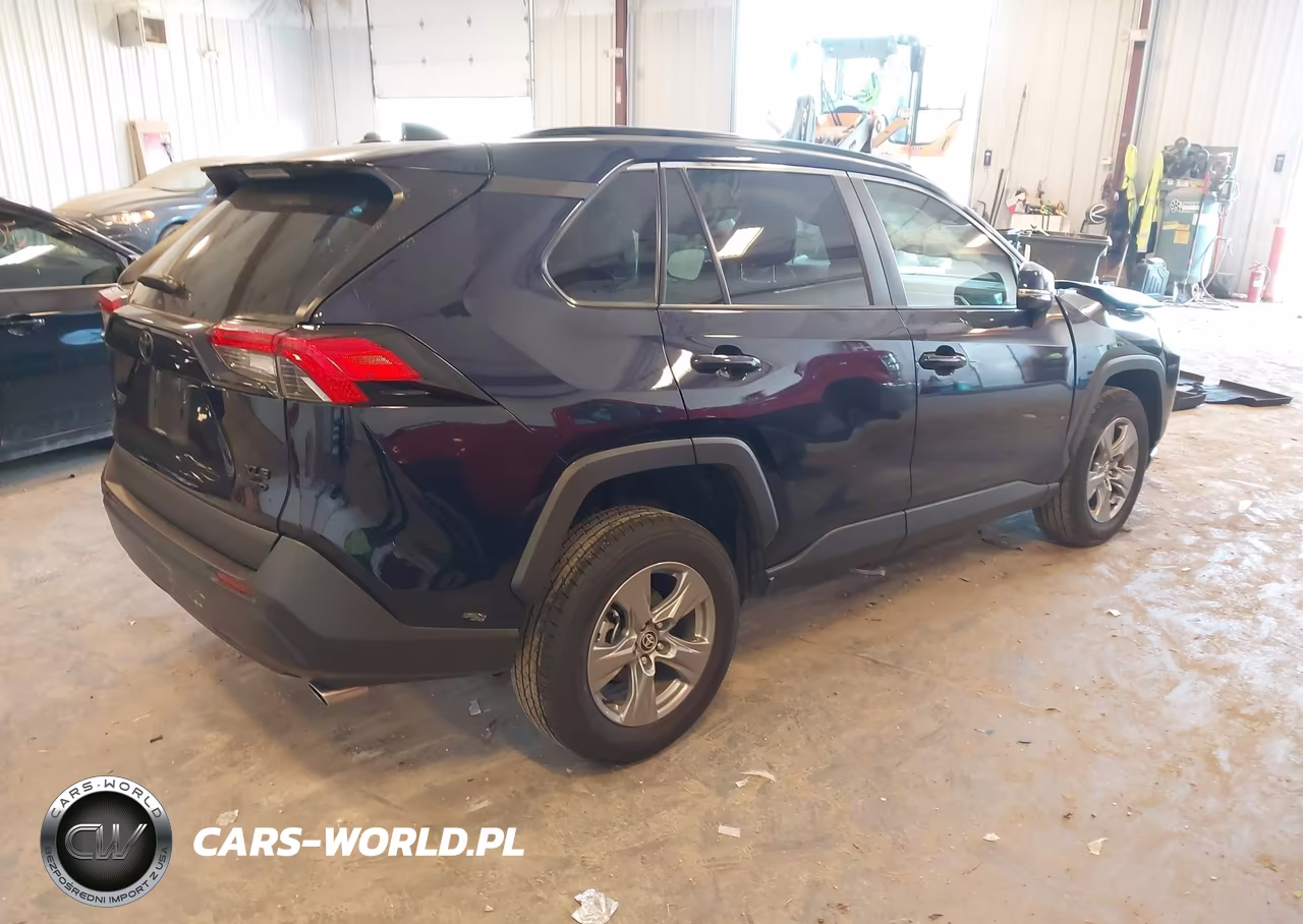 2024 Toyota Rav4 Xle VIN:2T3P1RFV0RW460688 - 4