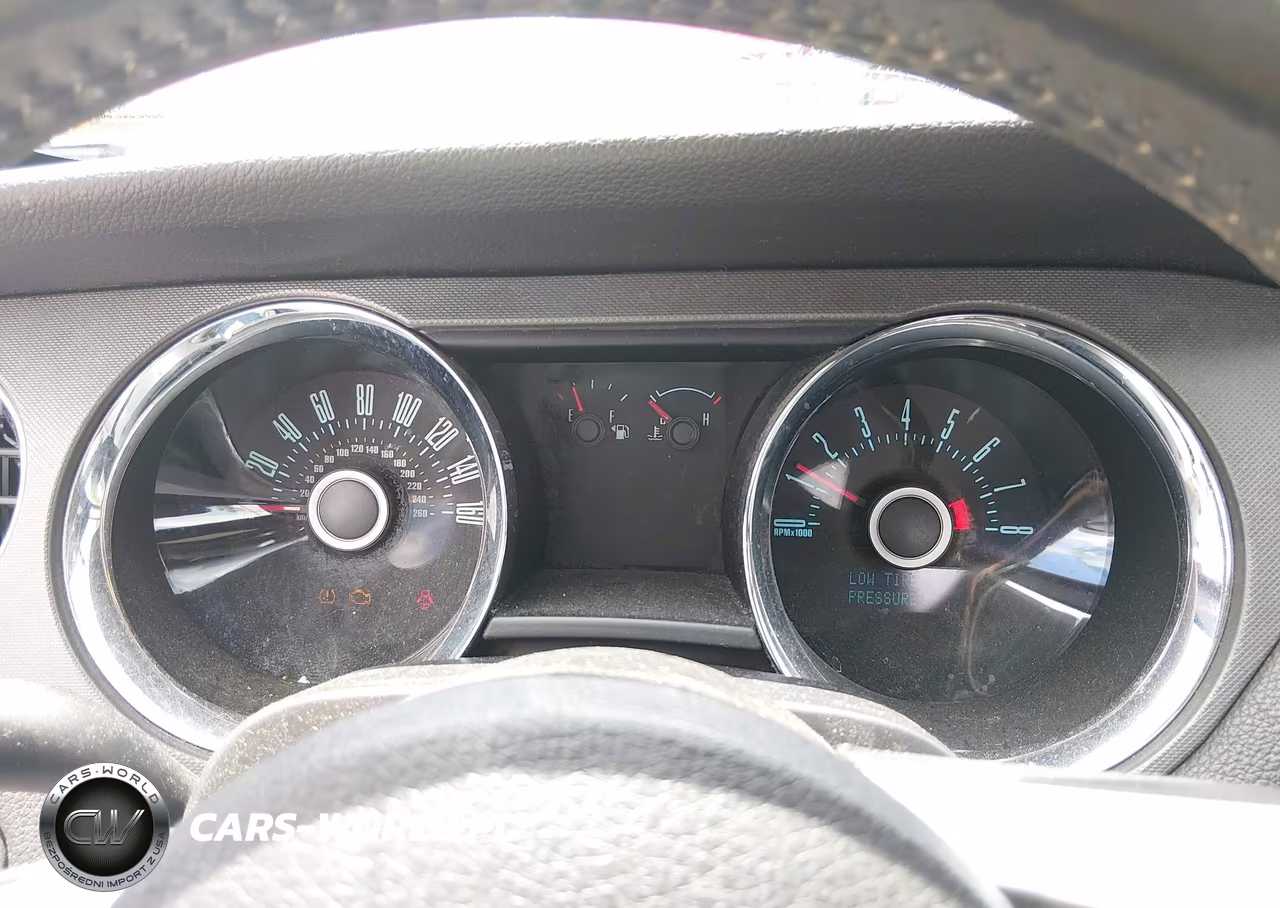 2013 Ford Mustang V6 VIN:1ZVBP8AM8D5233215 - 7