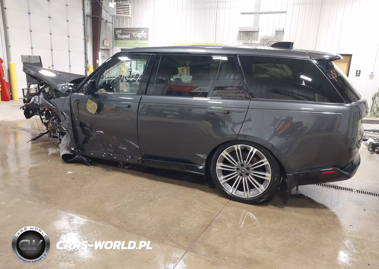 2025 Land Rover Range Rover P530 Autobiography-P530 Autobiography 7 Seat VIN:SALK1BE91SA302847 - 3