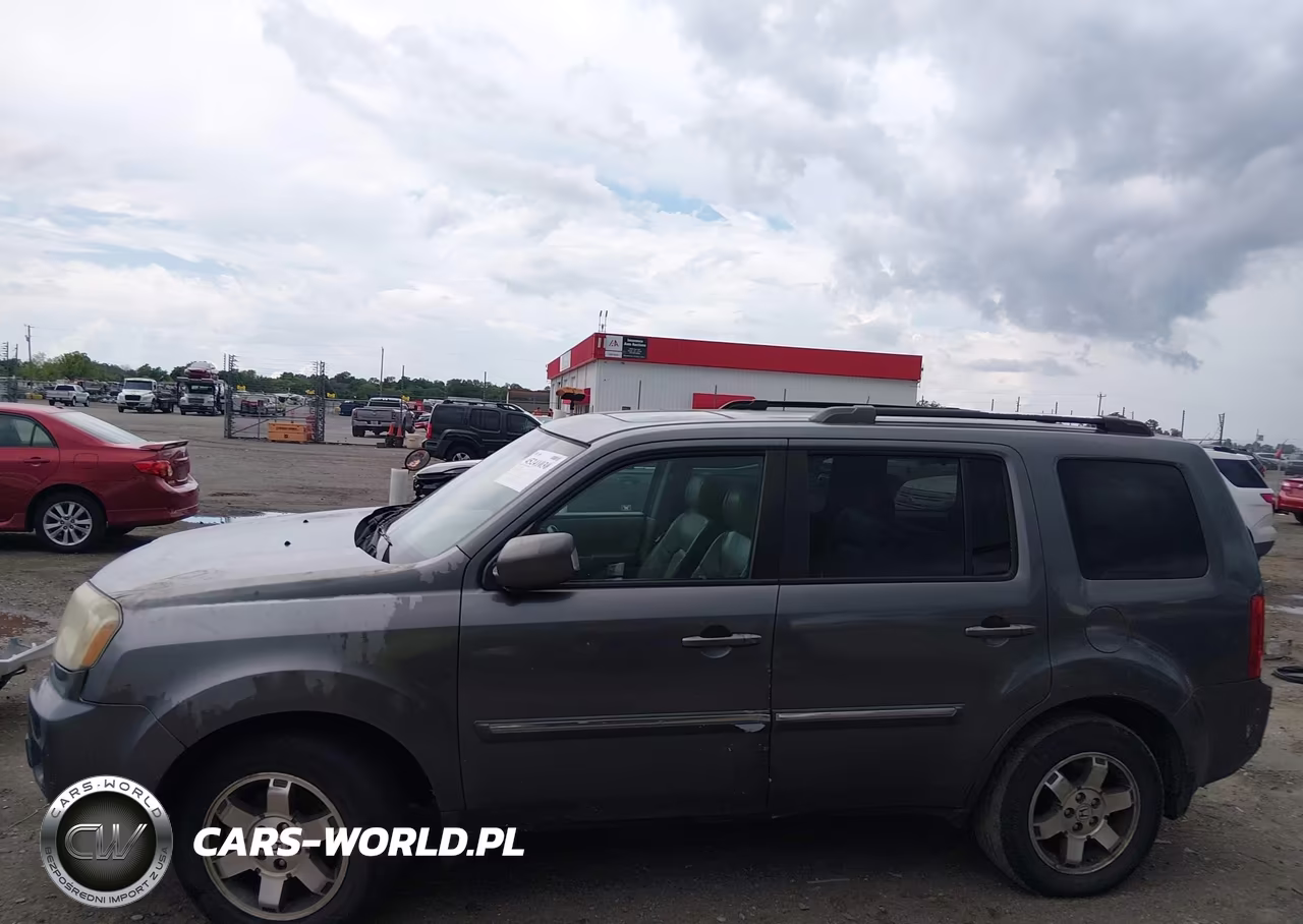 2011 Honda Pilot Touring VIN:5FNYF4H91BB070218 - 15