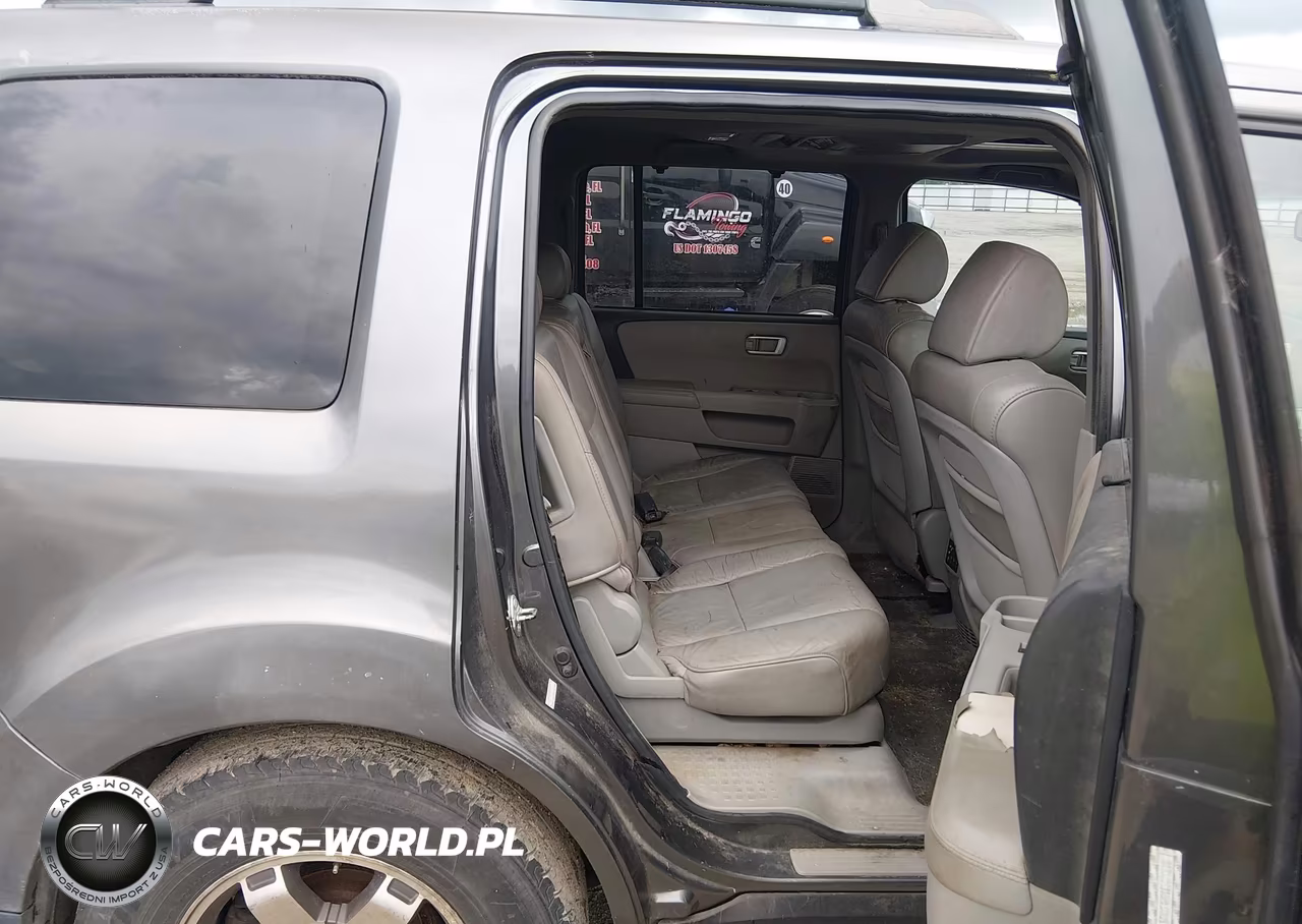 2011 Honda Pilot Touring VIN:5FNYF4H91BB070218 - 8