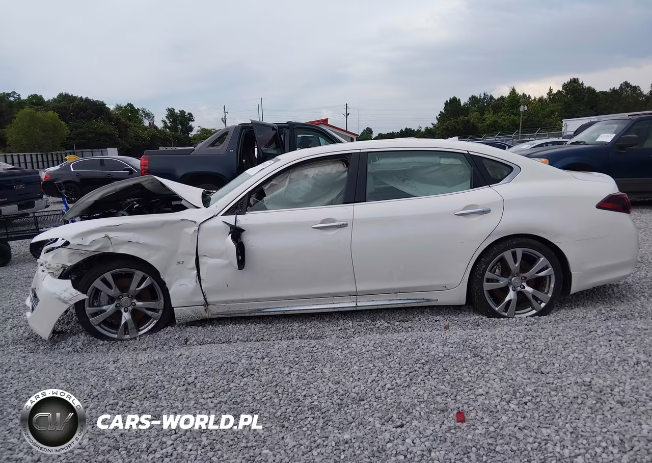2019 Infiniti Q70L 3.7 Luxe VIN:JN1BY1PP3KM685605 - 13