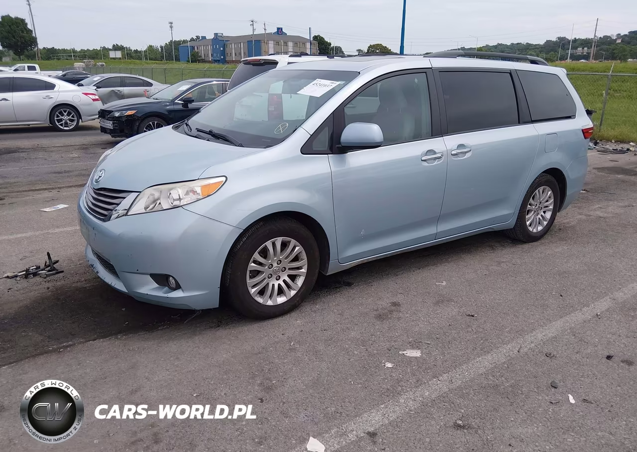 2016 Toyota Sienna Xle 8 Passenger VIN:5TDYK3DC9GS700027 - 2