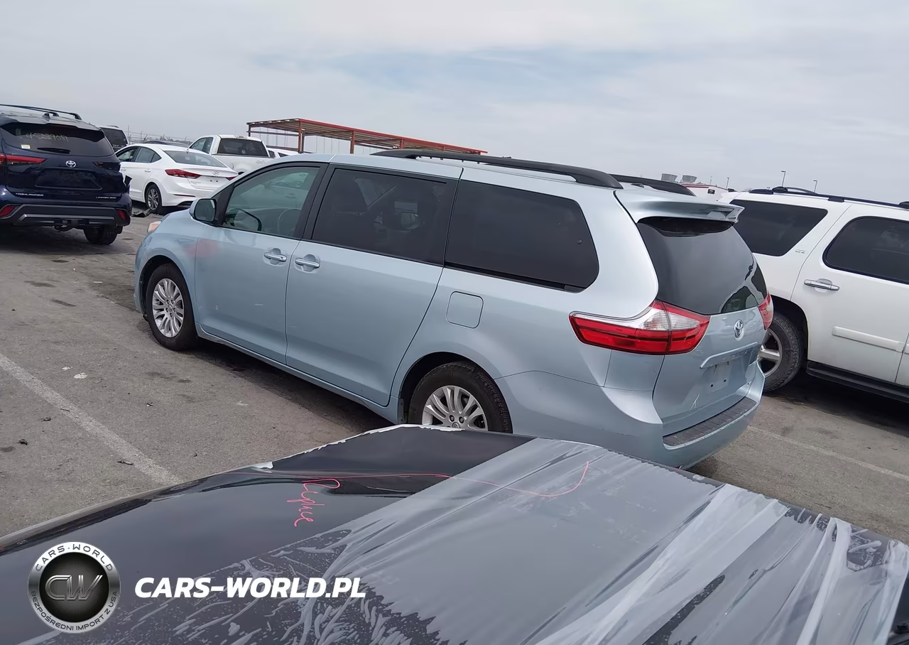 2016 Toyota Sienna Xle 8 Passenger VIN:5TDYK3DC9GS700027 - 3
