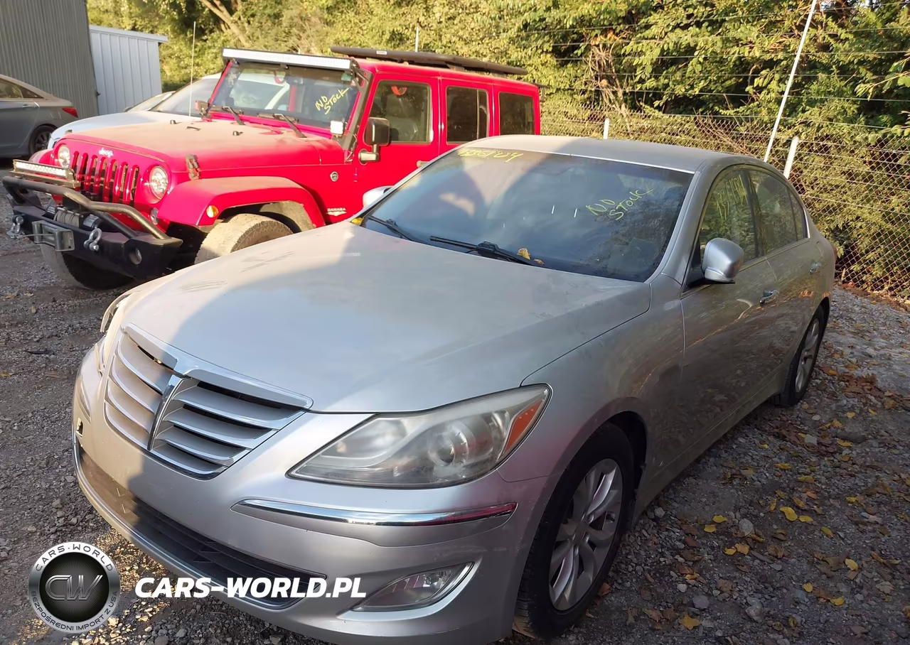 2013 Hyundai Genesis 3.8 VIN:KMHGC4DD0DU212773 - 2