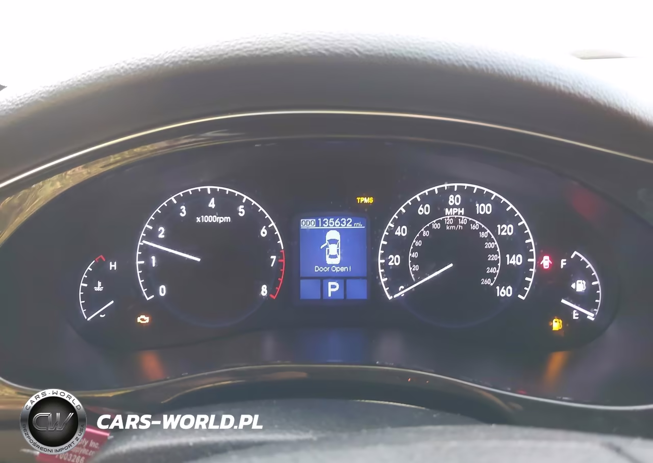 2013 Hyundai Genesis 3.8 VIN:KMHGC4DD0DU212773 - 7