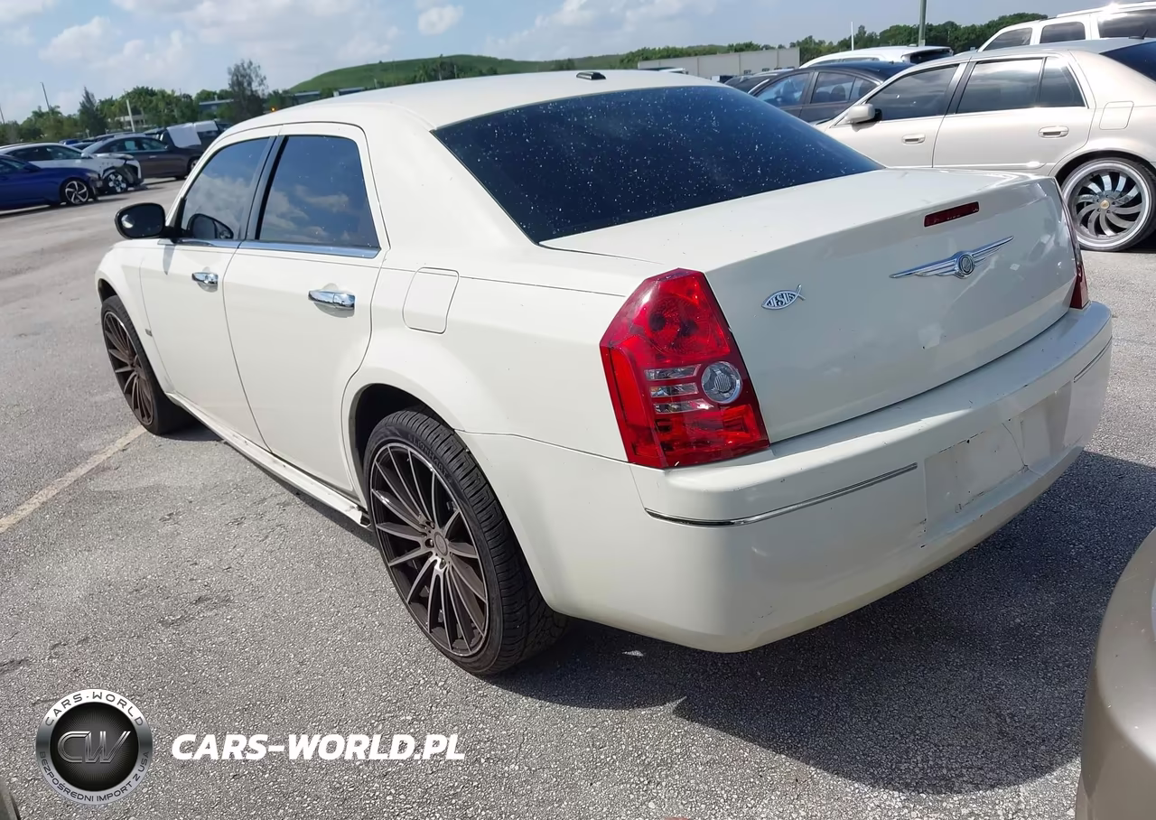 2009 Chrysler 300 Touring-Signature Series-Executive Series VIN:2C3KA53V19H622999 - 3