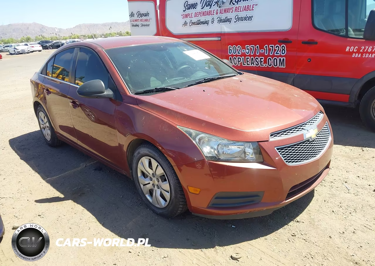 2012 Chevrolet Cruze Ls – zdjęcie 1 z 11