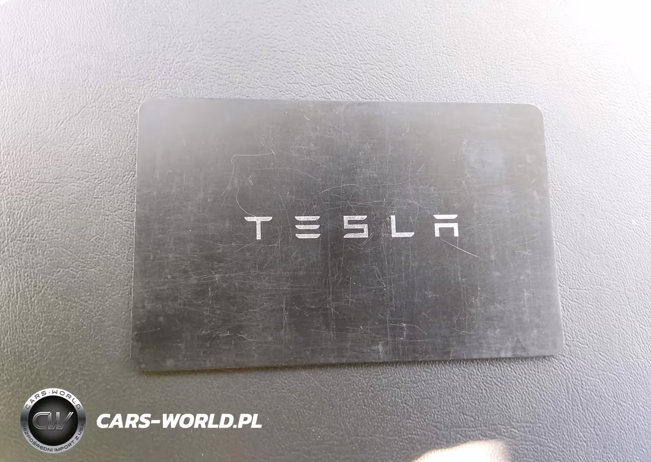 2022 Tesla Model Y Long Range Dual Motor All-Wheel Drive VIN:7SAYGDEE7NF510304 - 11