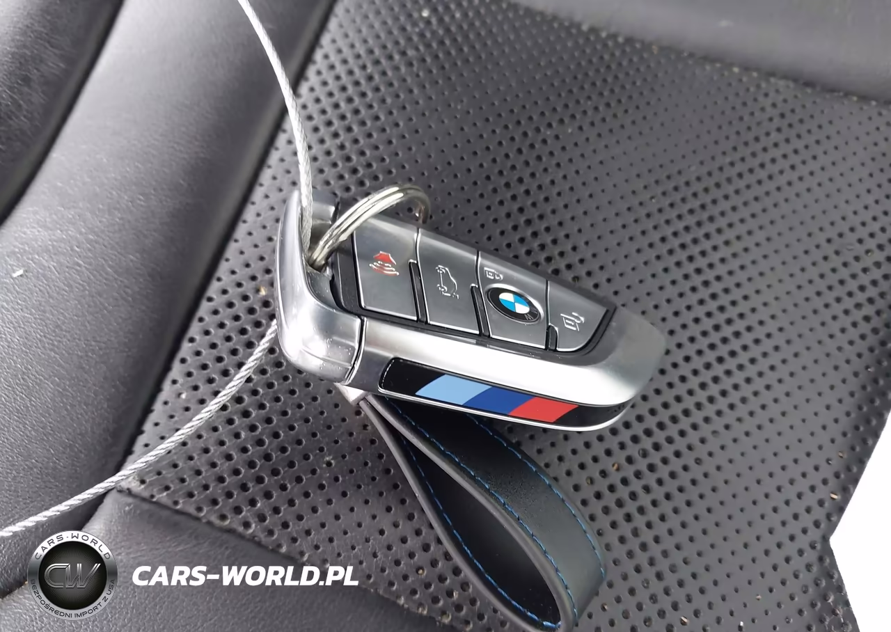 2021 BMW M3 Competition VIN:WBS33AY05MFK83358 - 11