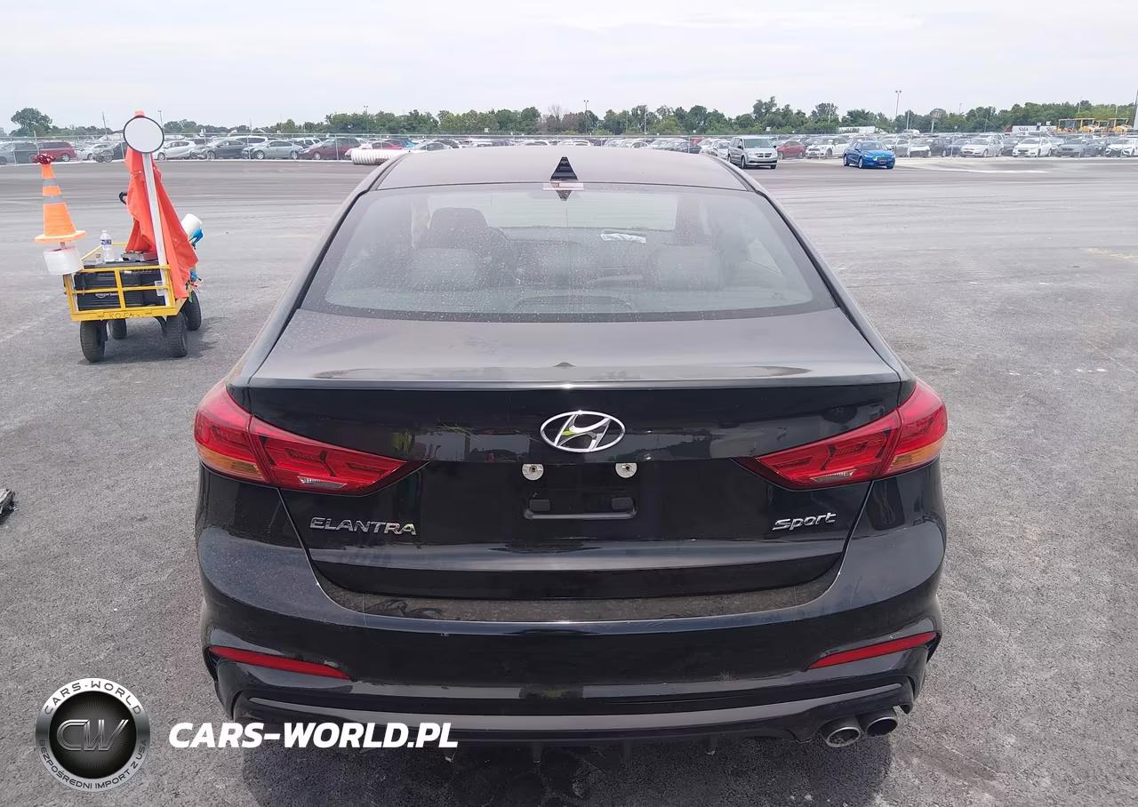 2018 Hyundai Elantra Sport VIN:KMHD04LB8JU724403 - 17