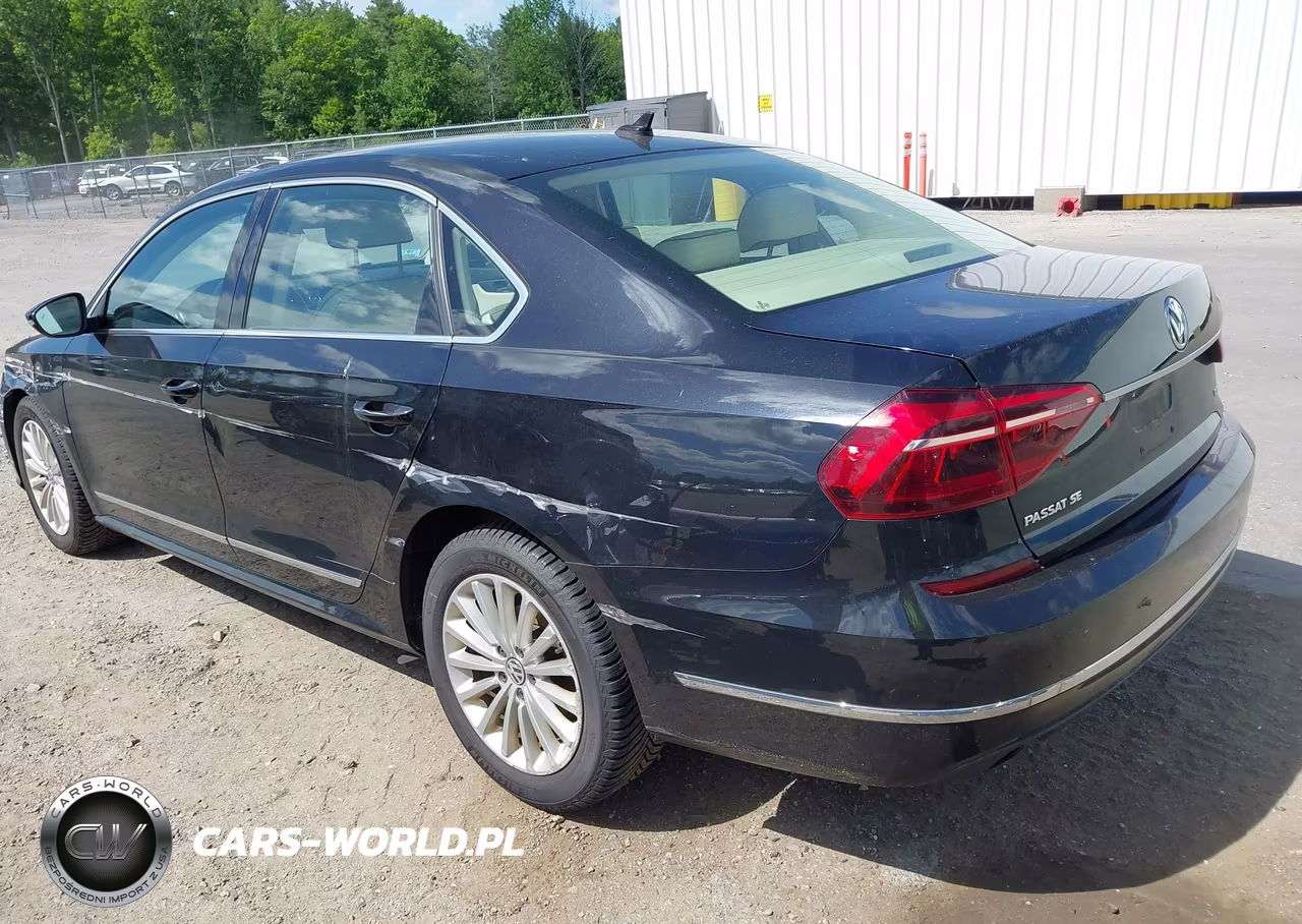 2017 Volkswagen Passat 1.8T Se VIN:1VWBT7A3XHC012519 - 3