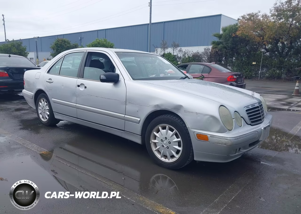 2001 Mercedes-Benz E 320