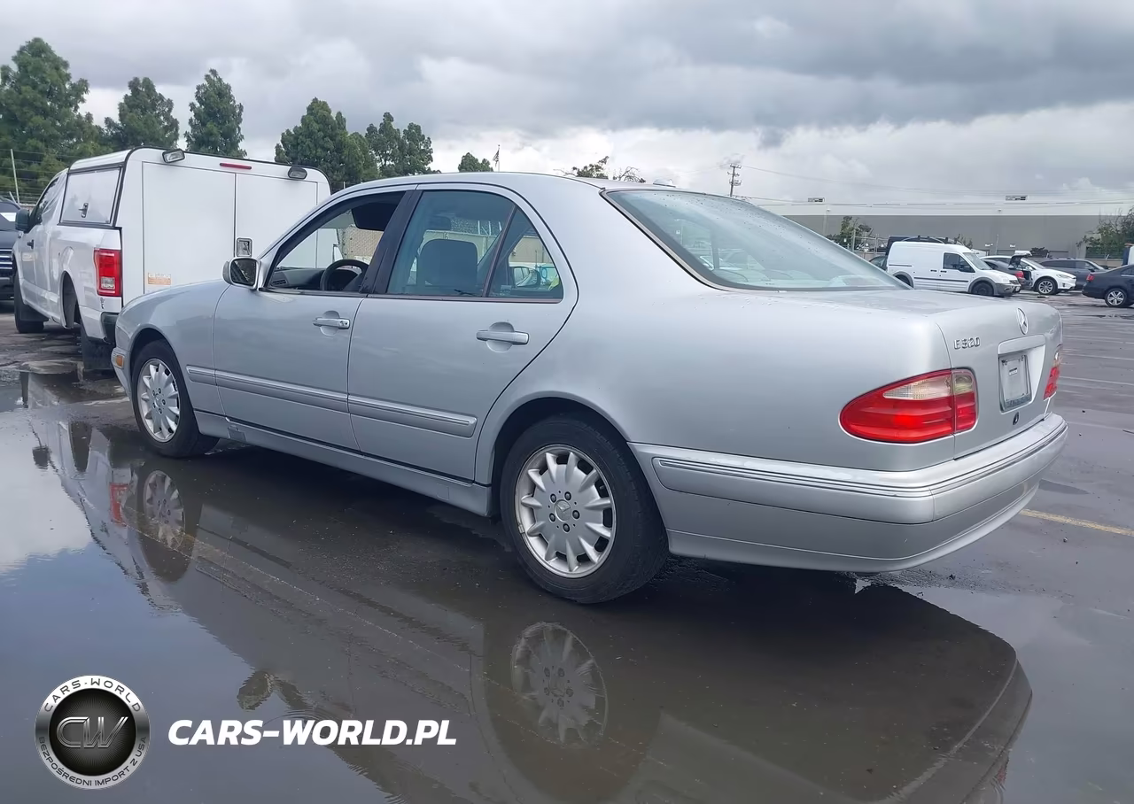 2001 Mercedes-Benz E 320 VIN:WDBJF65J11B166247 - 3