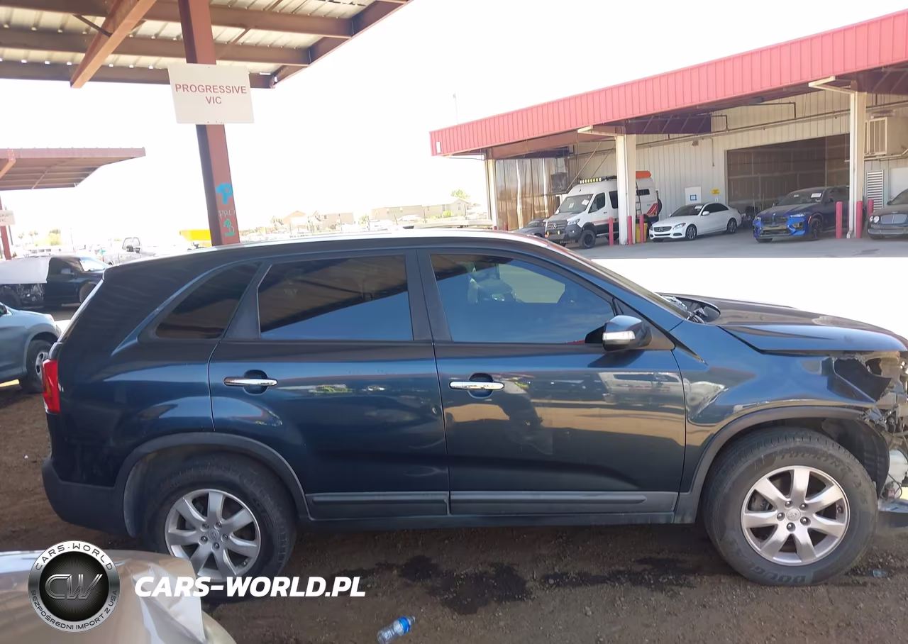 2011 Kia Sorento Lx VIN:5XYKT3A11BG072458 - 13