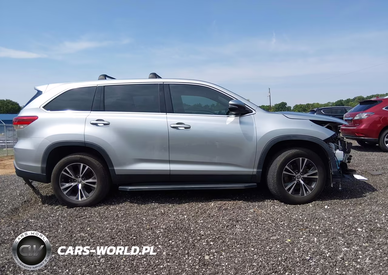 2019 Toyota Highlander Le VIN:5TDZARFH1KS061167 - 14
