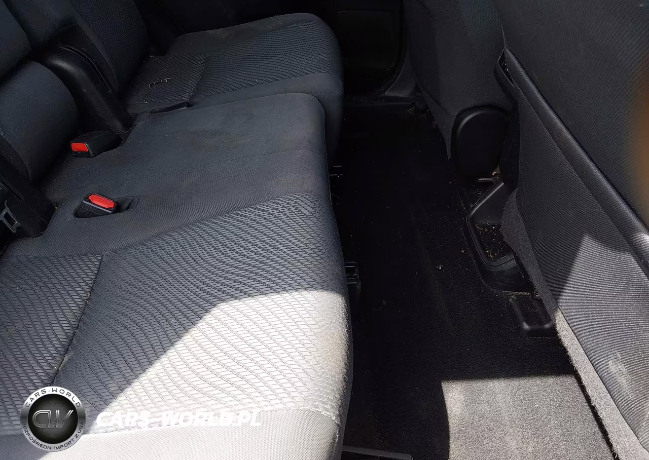2019 Toyota Highlander Le VIN:5TDZARFH1KS061167 - 8
