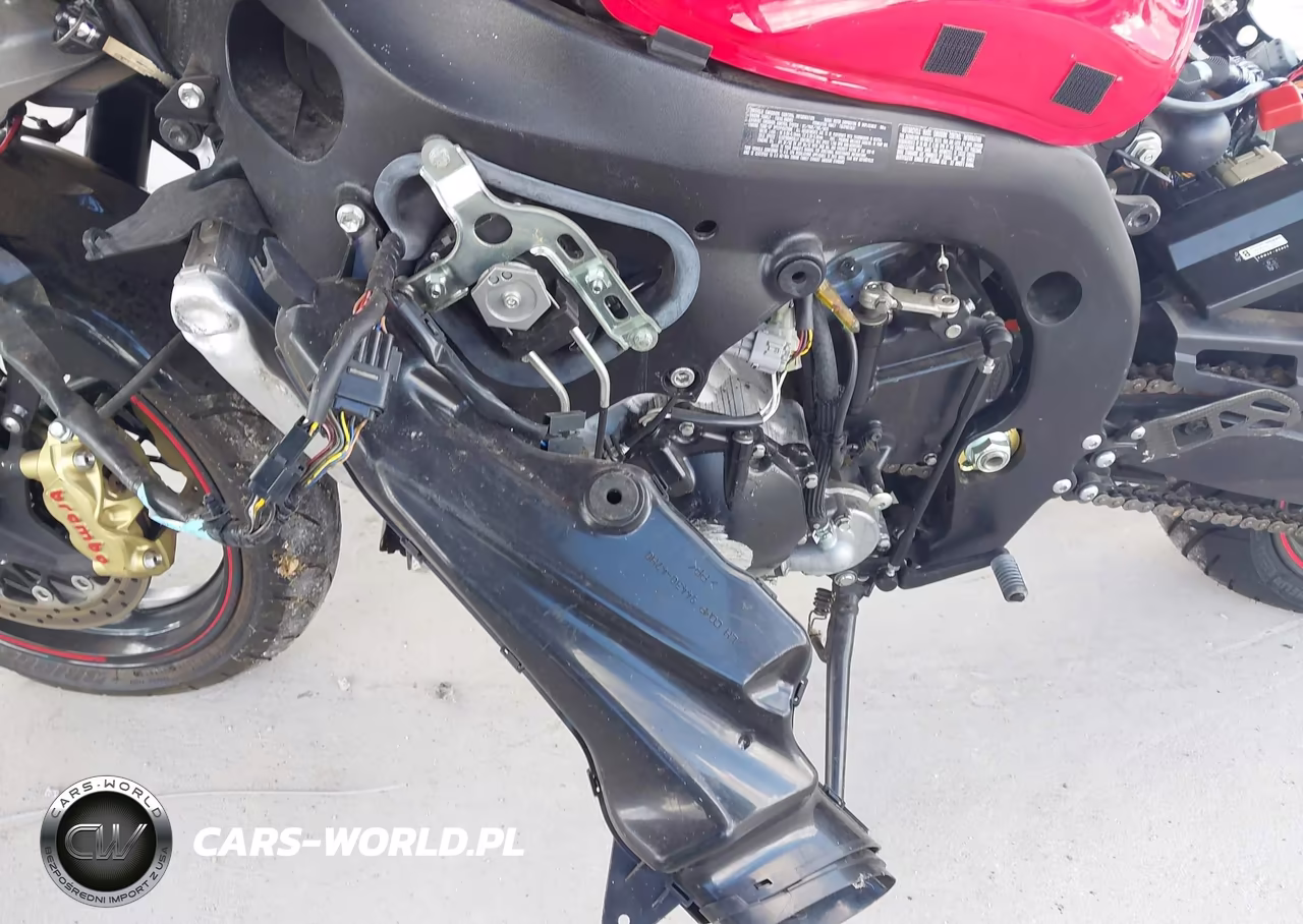 2015 Suzuki Gsx-R1000 VIN:JS1GT78A8F2100866 - 16