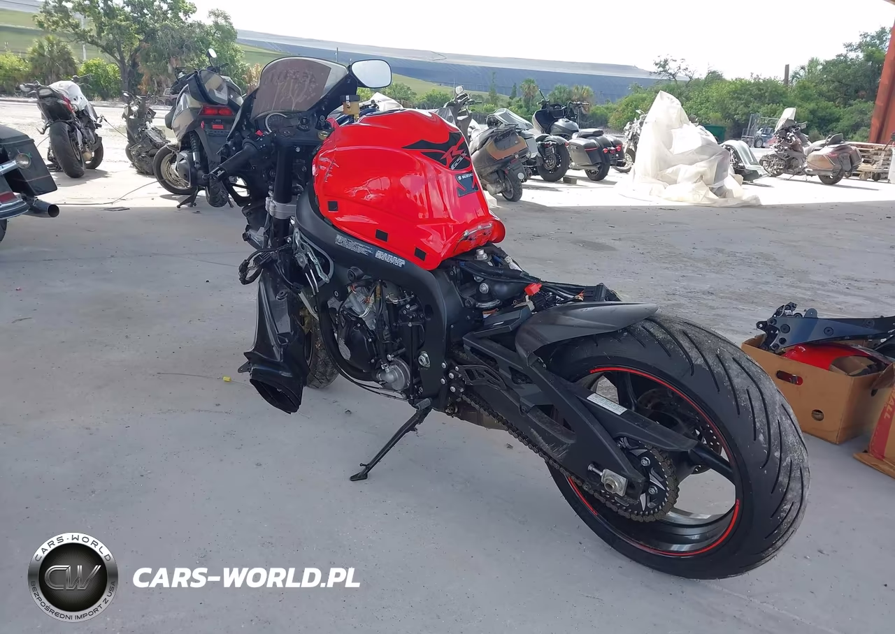 2015 Suzuki Gsx-R1000 VIN:JS1GT78A8F2100866 - 3