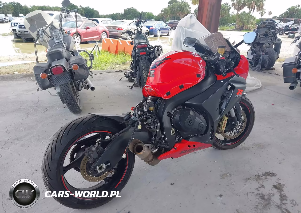 2015 Suzuki Gsx-R1000 VIN:JS1GT78A8F2100866 - 4