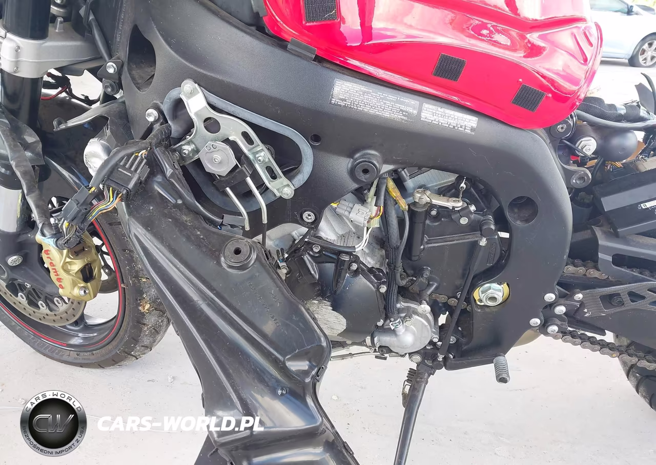 2015 Suzuki Gsx-R1000 VIN:JS1GT78A8F2100866 - 9