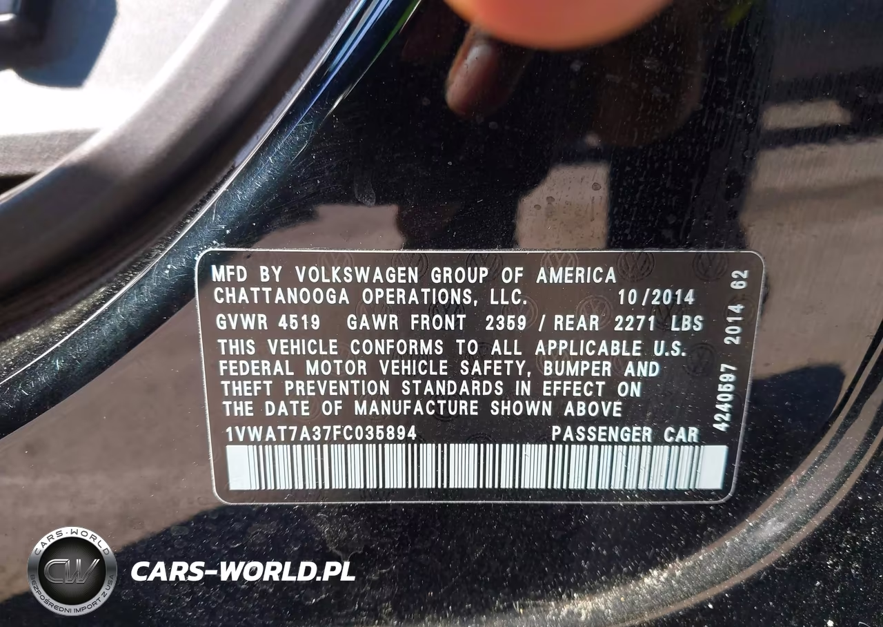 2015 Volkswagen Passat 1.8T Wolfsburg Edition VIN:1VWAT7A37FC035894 - 9