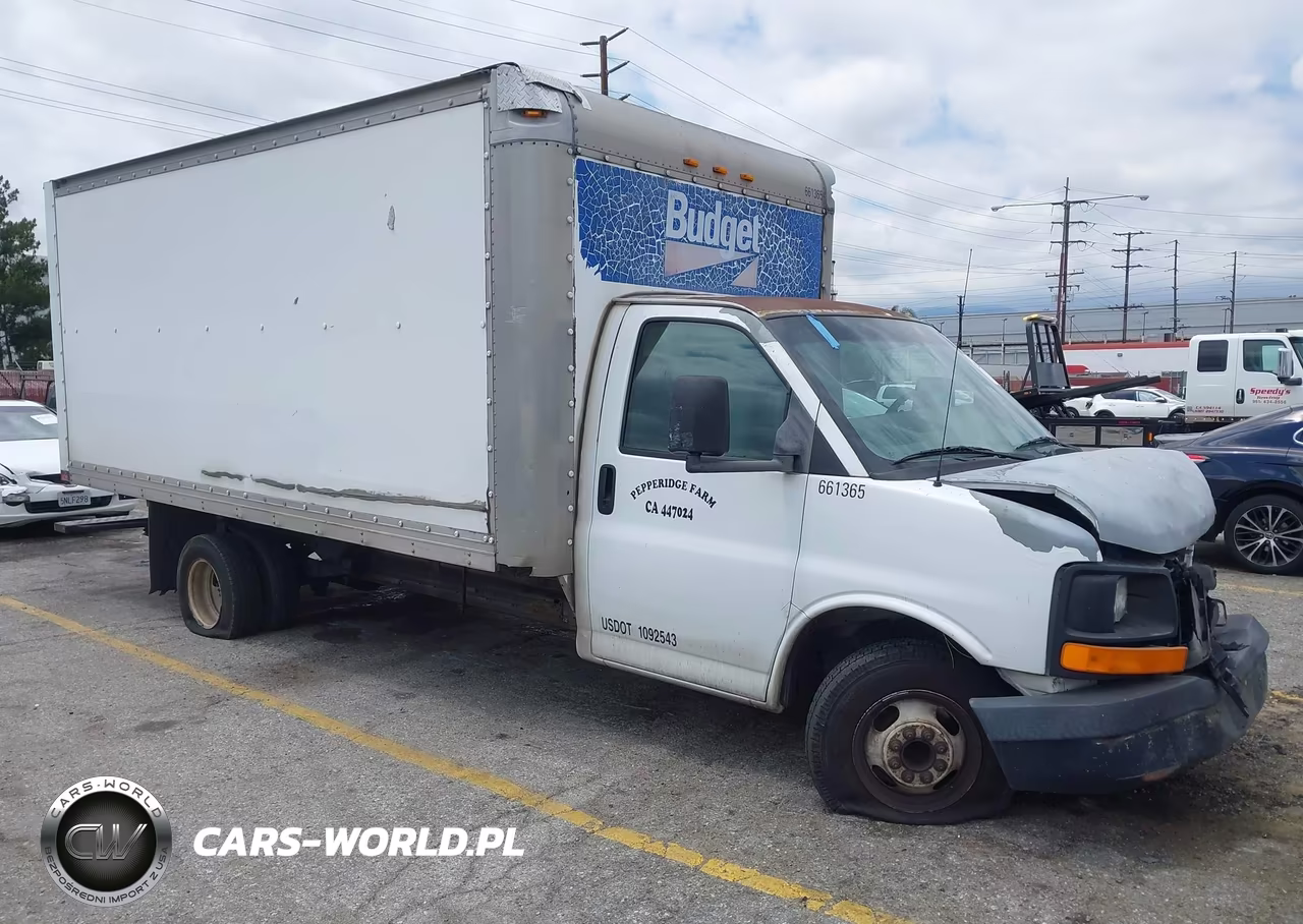 2006 GMC Savana Cutaway G3500