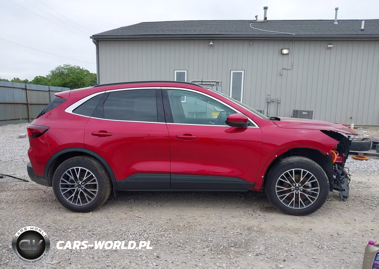 2025 Ford Escape Phev VIN:1FMCU0E13SUB64417 - 14