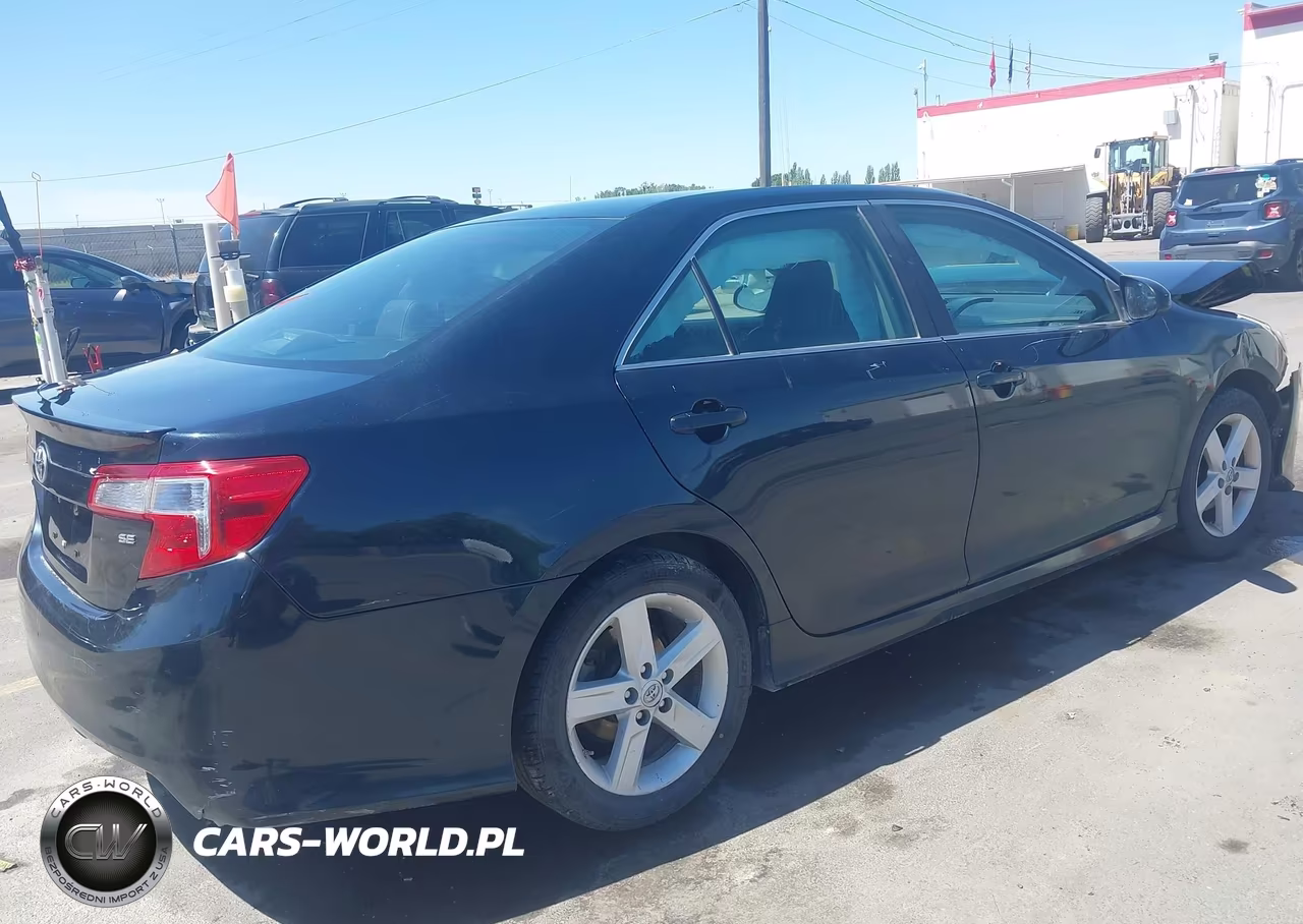 2014 Toyota Camry Se VIN:4T1BF1FK6EU429418 - 4