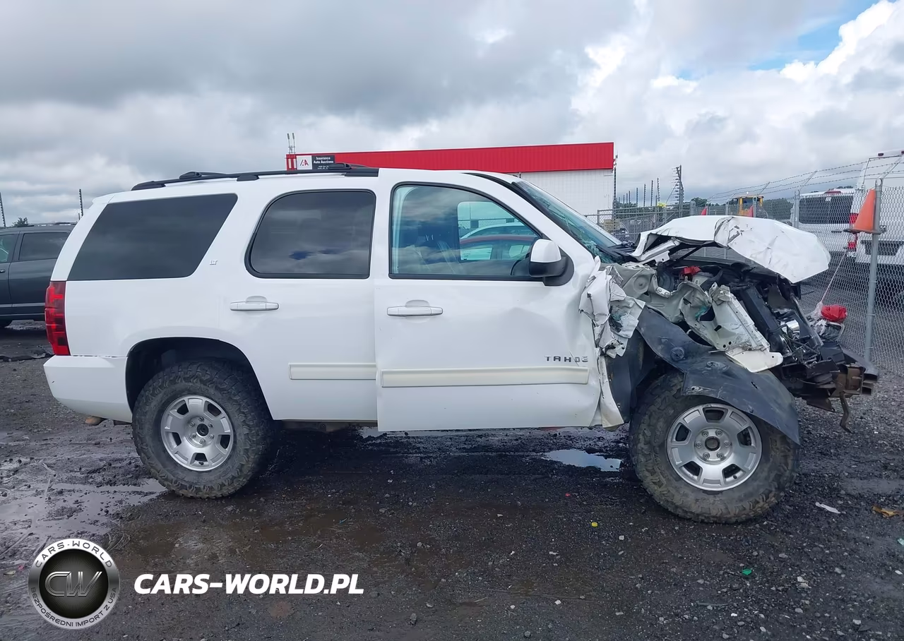 2013 Chevrolet Tahoe Lt VIN:1GNSCBE05DR369756 - 14