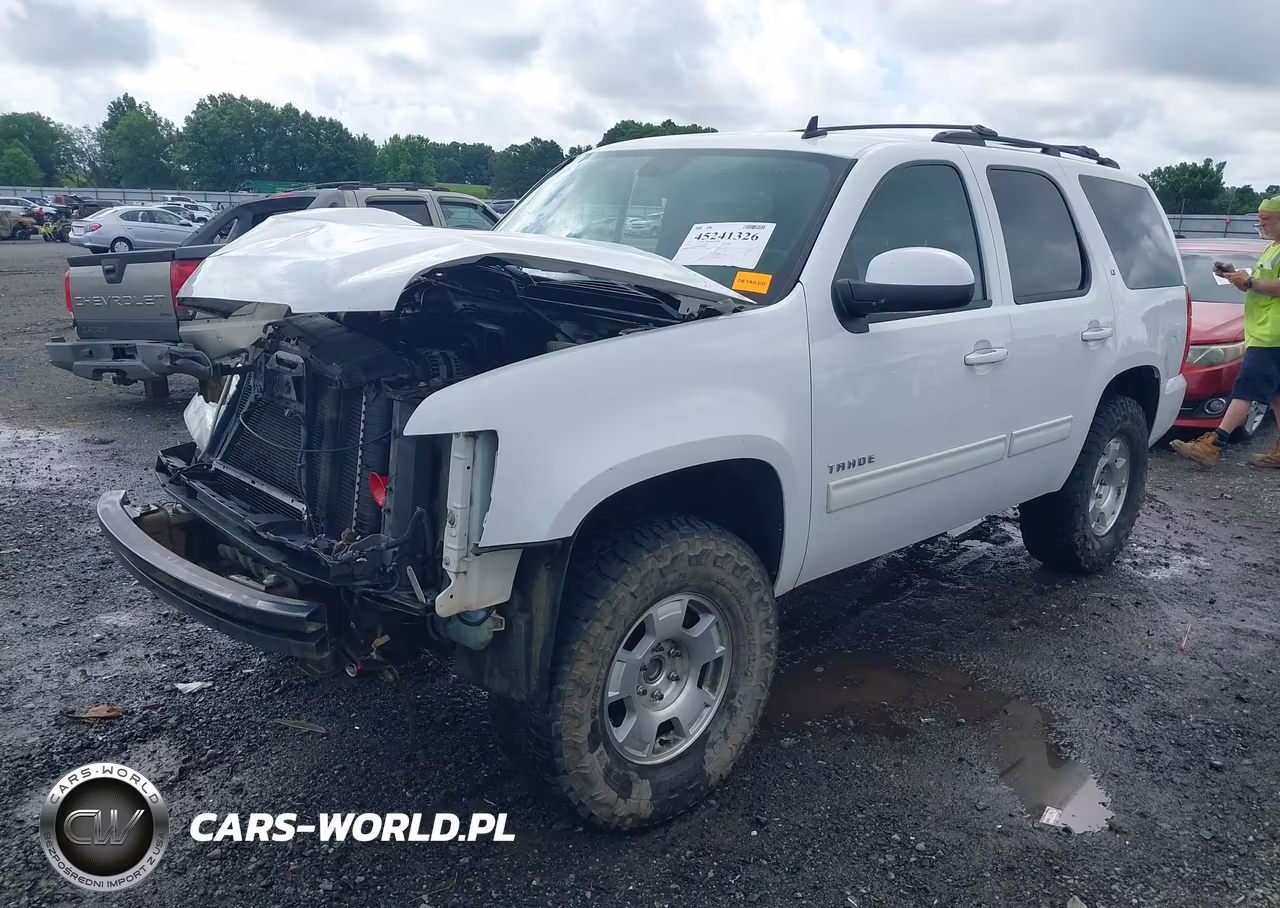 2013 Chevrolet Tahoe Lt VIN:1GNSCBE05DR369756 - 2