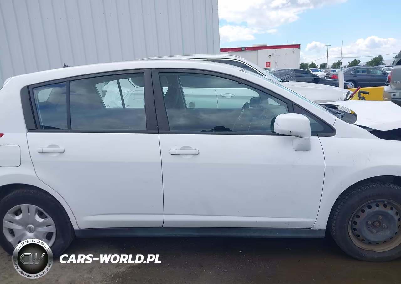 2010 Nissan Versa 1.8S VIN:3N1BC1CP7AL438875 - 13