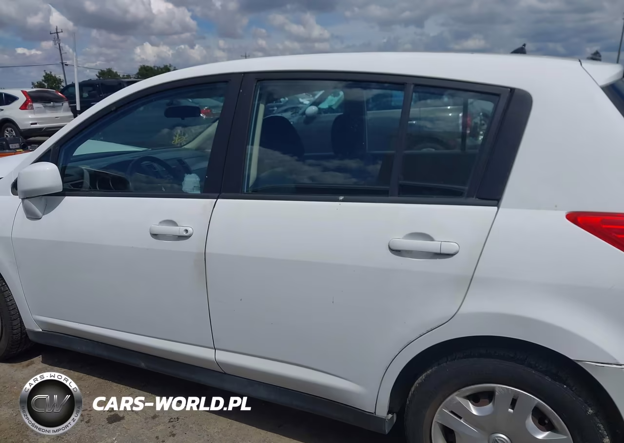 2010 Nissan Versa 1.8S VIN:3N1BC1CP7AL438875 - 14