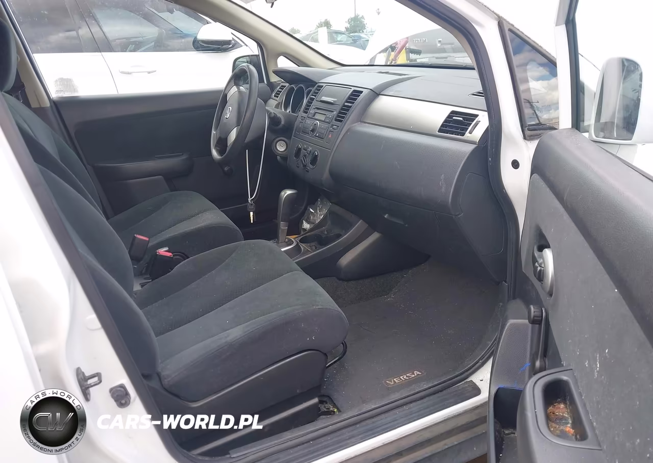 2010 Nissan Versa 1.8S VIN:3N1BC1CP7AL438875 - 5