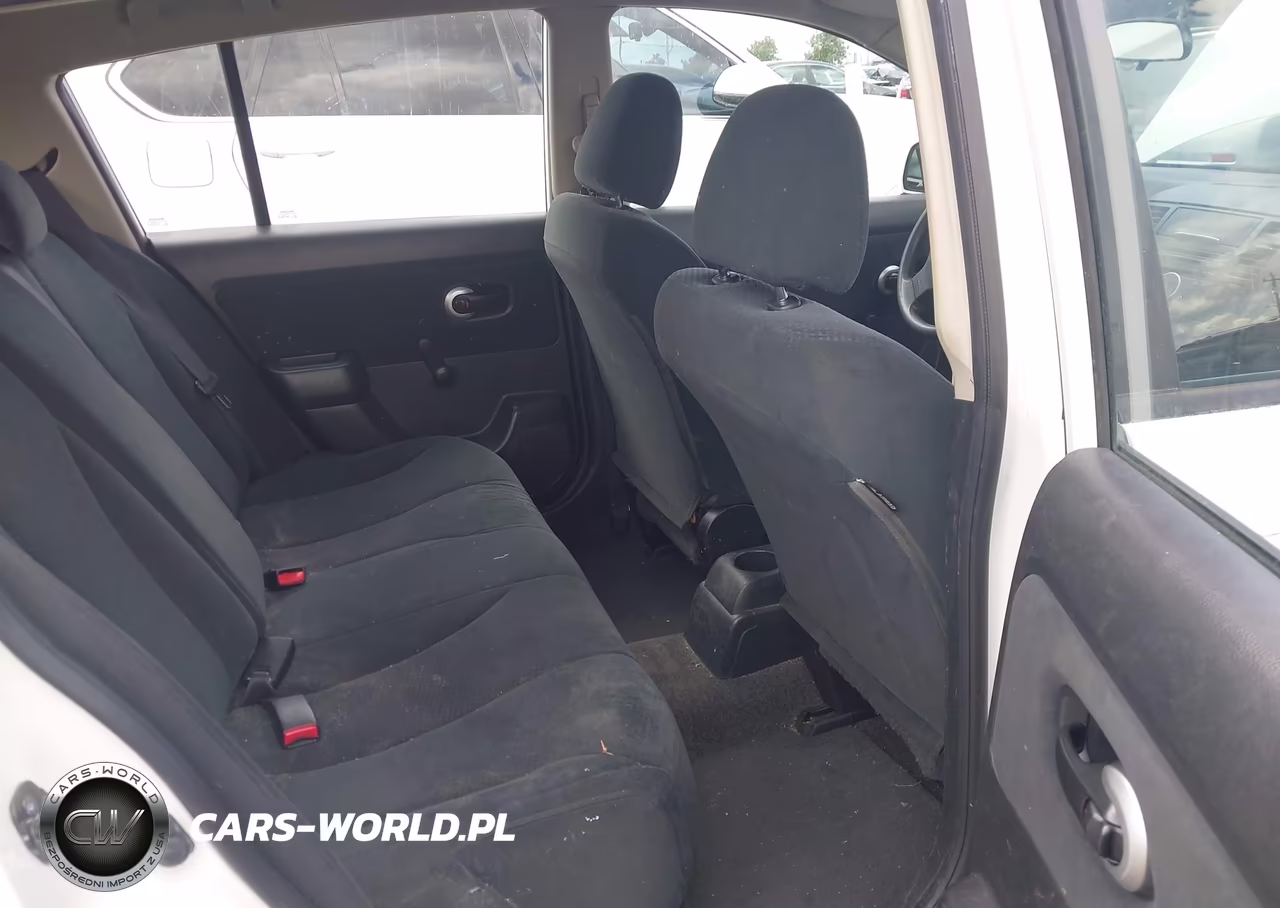 2010 Nissan Versa 1.8S VIN:3N1BC1CP7AL438875 - 8