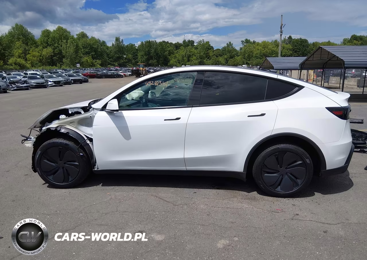 2026 Tesla Model Y All-Wheel Drive-Long Range Launch Series-Premium All-Wheel Drive VIN:7SAYGDEE0TA484199 - 14