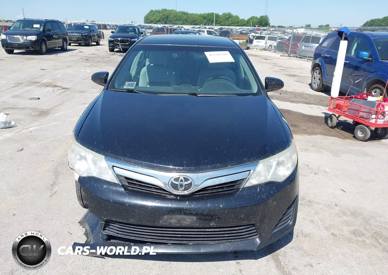 2014 Toyota Camry Le VIN:4T4BF1FK9ER377238 - 13